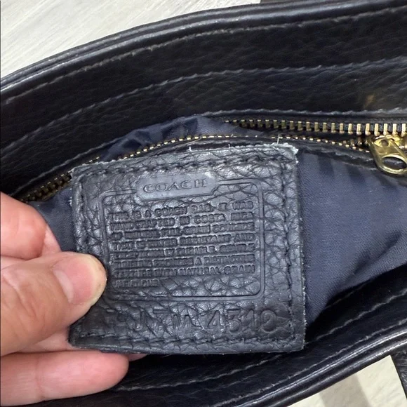 Vintage Coach Black Leather Small Shoulder Bag - hkesbcoebidar.in